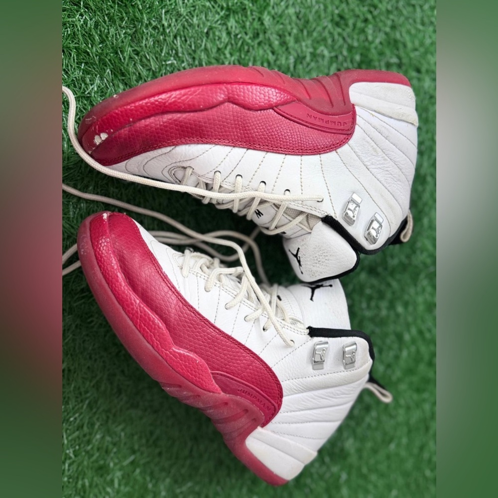 Jordan 12 Retro
Cherry (2023) (GS) Size 4.5Y